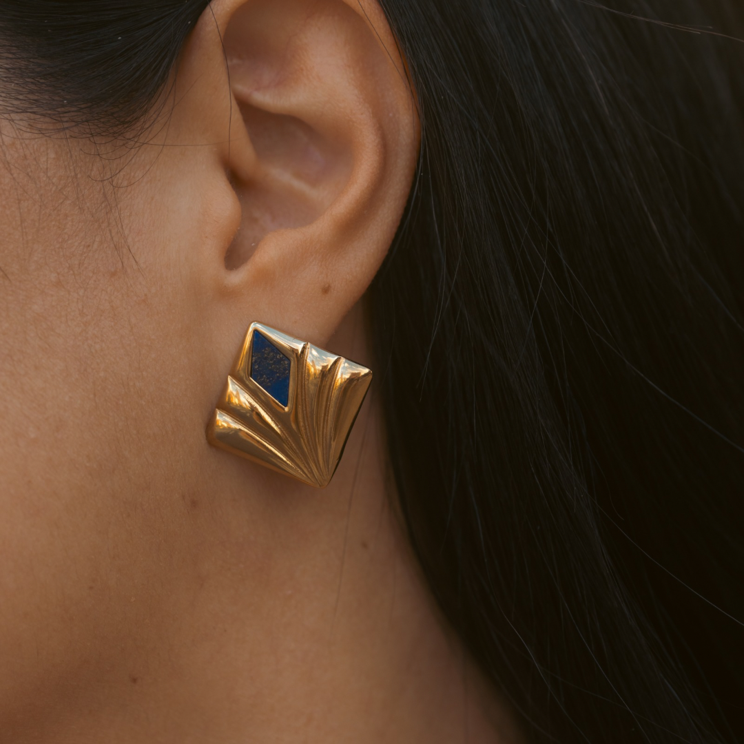 Moonbeam Lapis Lazuli Gold Earring