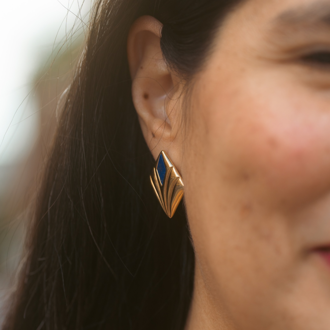 Moonbeam Lapis Lazuli Gold Earring