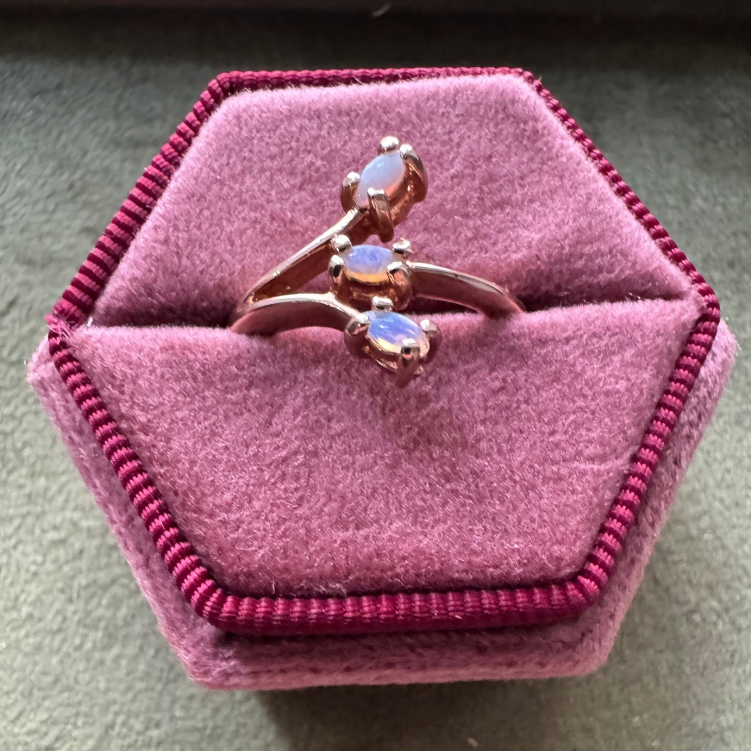 Vintage Opals Ring