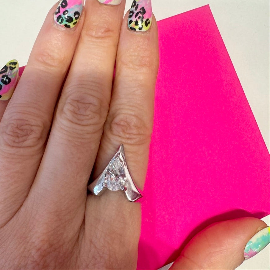 Vintage Silver Ring Chevron (Teardrop)