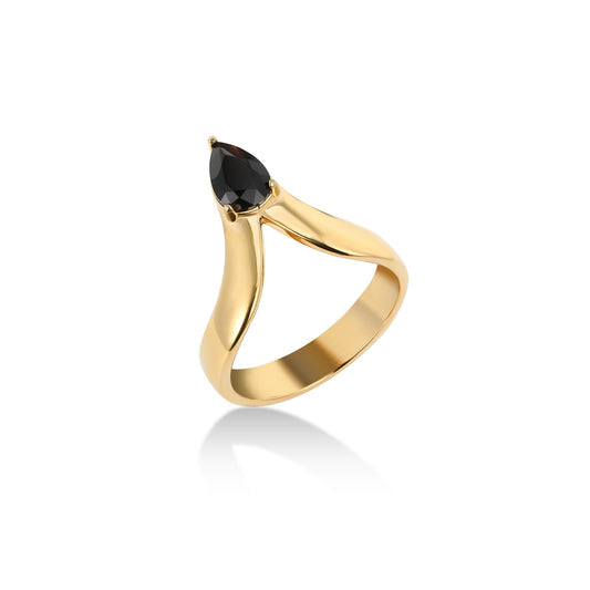 Teardrop Black Onyx Gold Ring