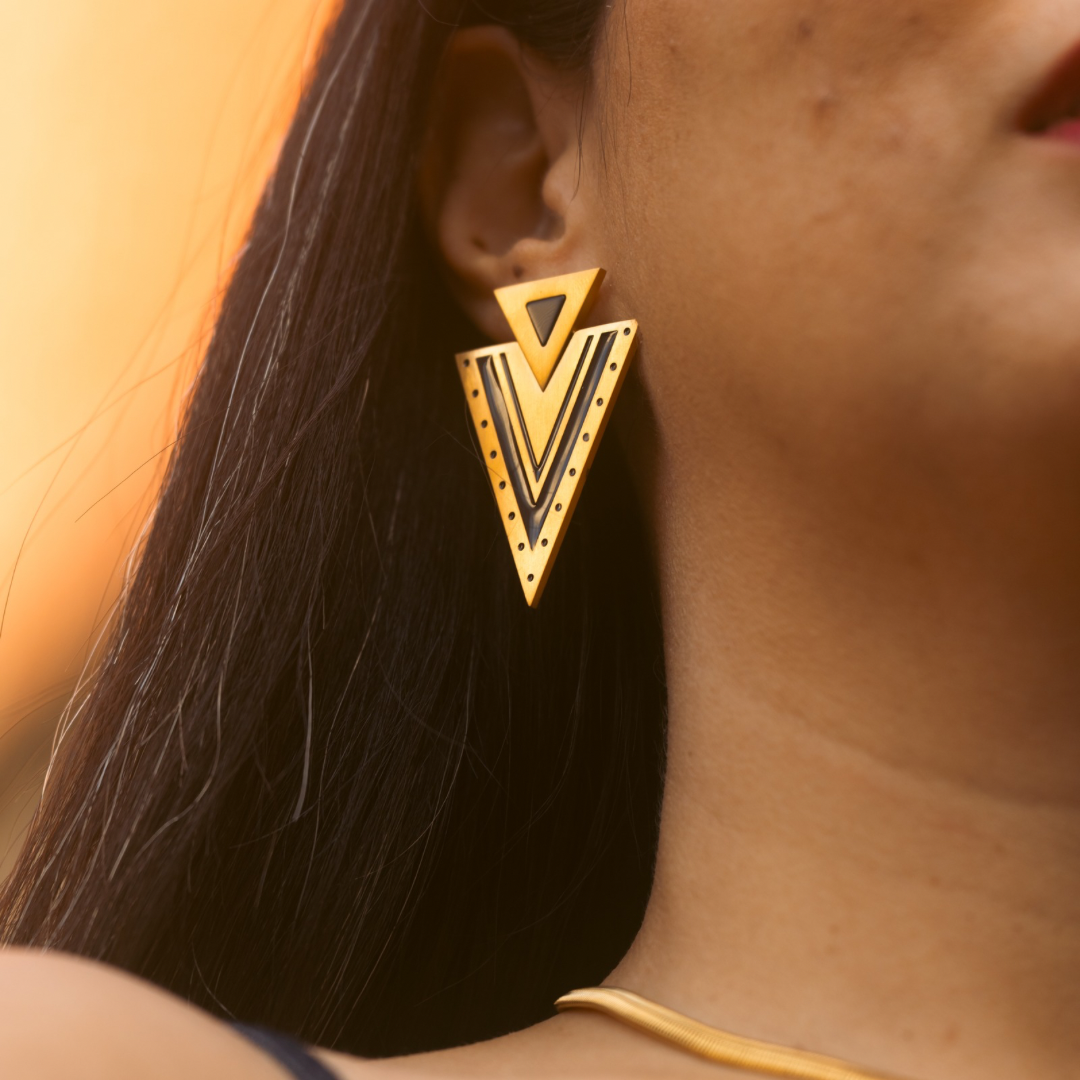 Electric Black Onyx Gold Earring