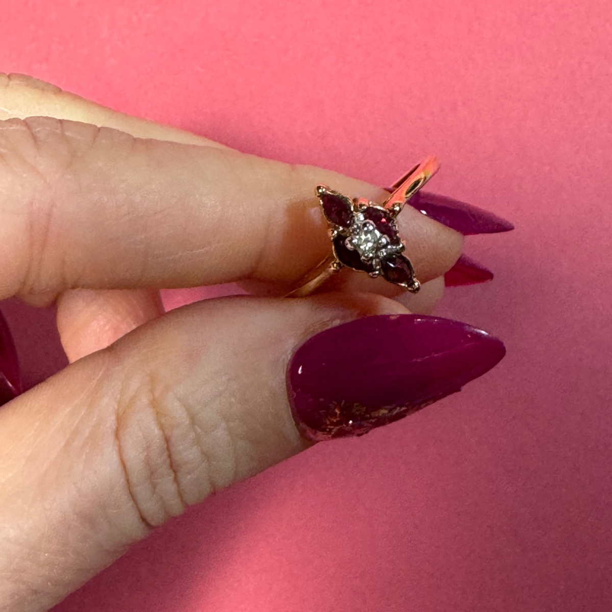 Ruby-red flower Vintage Ring